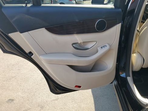 Used 2019 Mercedes-Benz GLC 300 image 12