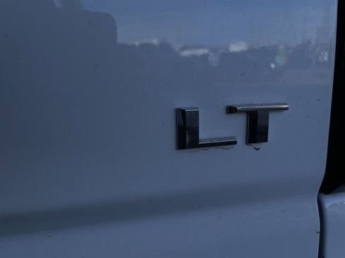 Used 2022 Chevrolet Silverado 2500 W/T w/ WT Convenience Package image 9