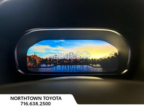 Used 2023 Chevrolet Suburban High Country AWD/4WD image 20
