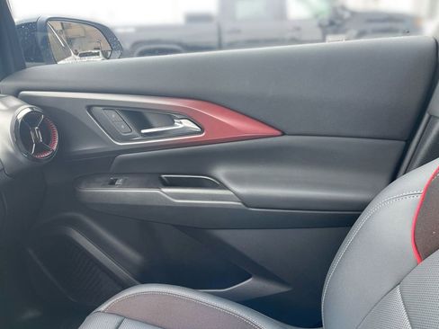 Used 2024 Chevrolet Equinox EV RS image 30