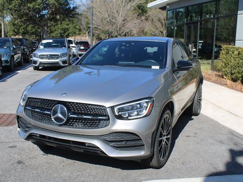 Used 2020 Mercedes-Benz GLC 300 4MATIC Coupe image 16