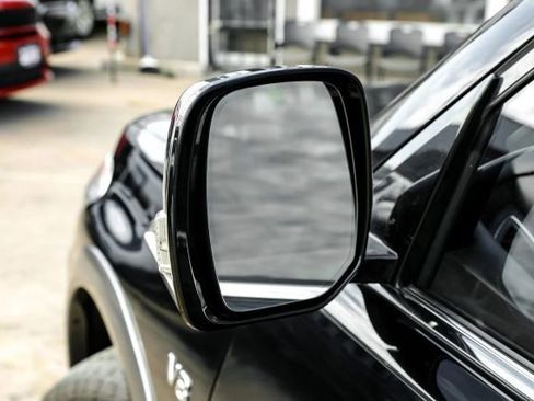 Used 2020 Nissan Armada SL w/ Premium Package image 44