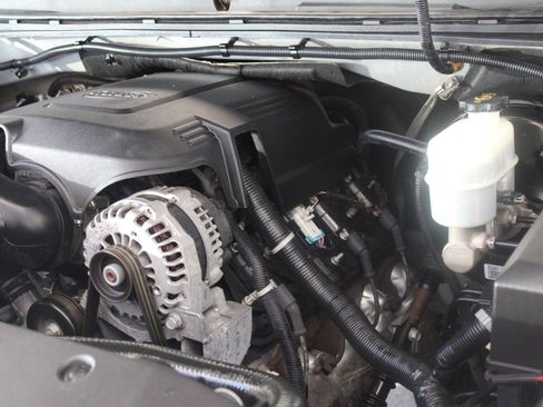 Used 2012 Chevrolet Silverado 1500 LT image 30