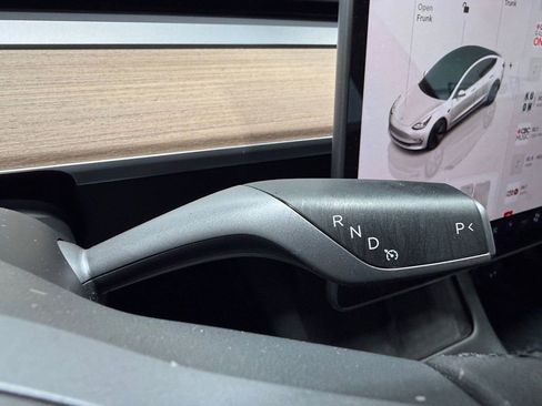 Used 2022 Tesla Model 3 Long Range image 32