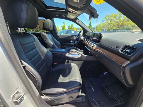 Used 2020 Mercedes-Benz GLS 450 4MATIC image 11