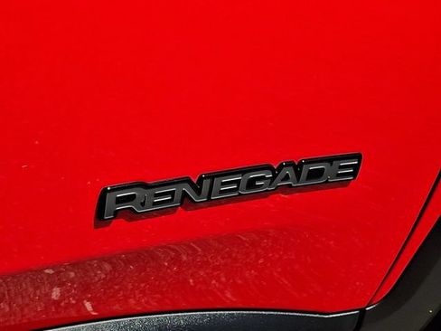 Used 2023 Jeep Renegade Altitude w/ Convenience Group I AWD/4WD image 35