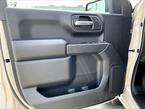 New 2026 Chevrolet Silverado 1500 Custom Trail Boss w/ Dark Appearance Package AWD/4WD image 24