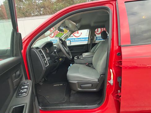 Used 2018 RAM 1500 Express w/ Express Value Package image 20