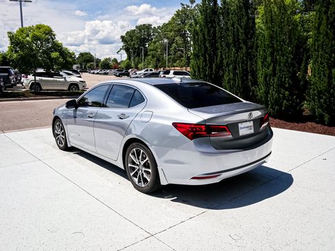 Used 2016 Acura TLX V6 w/ Technology Package FWD image 8