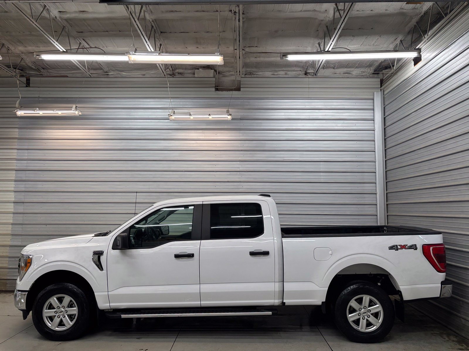 Used 2022 Ford F150 XLT w/ Trailer Tow Package AWD/4WD image 8