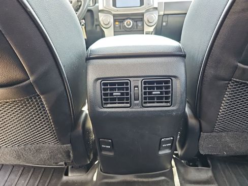 Used 2016 Toyota 4Runner SR5 Premium RWD image 32