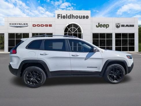 Used 2019 Jeep Cherokee Trailhawk w/ Cold Weather Group AWD/4WD image 10