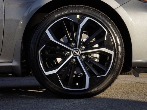 New 2025 Nissan Altima 2.5 SR image 7