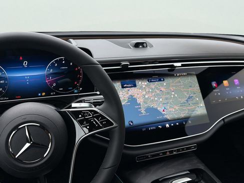 New 2026 Mercedes-Benz E 450 4MATIC Sedan image 14