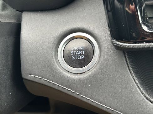 Used 2021 Toyota Highlander XSE image 32