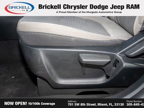 Used 2022 Ford Escape SE image 27