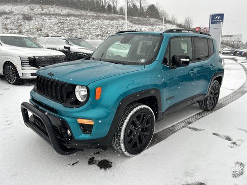 Used 2022 Jeep Renegade Altitude w/ Convenience Group image 14