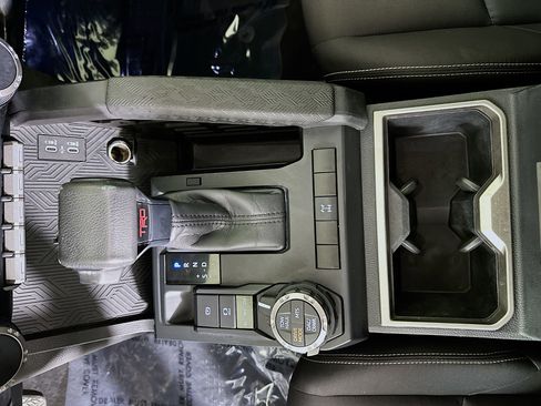 Used 2024 Toyota Tacoma TRD Off-Road AWD/4WD image 22