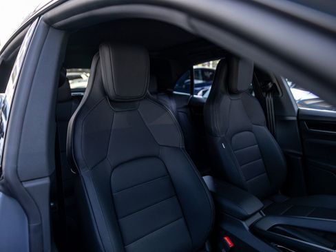 New 2026 Porsche Macan 4 Electric AWD/4WD image 34