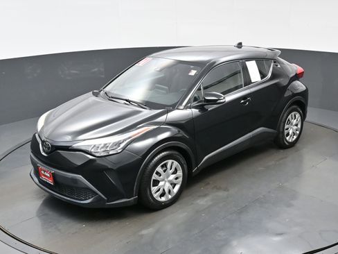 Used 2021 Toyota C-HR LE FWD image 34
