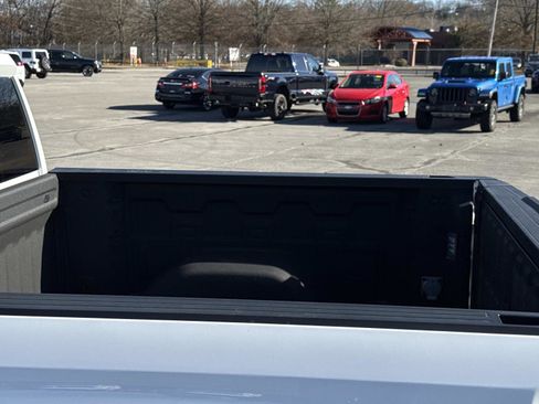 Used 2024 GMC Sierra 1500 AT4 w/ Technology Package image 13