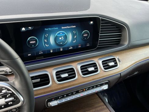 Certified 2023 Mercedes-Benz GLS 450 4MATIC image 19