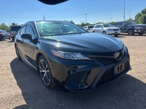 Used 2020 Toyota Camry SE w/ Cold Weather Package AWD/4WD image 10
