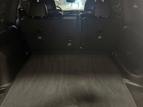 Used 2023 Jeep Grand Cherokee Altitude AWD/4WD image 4