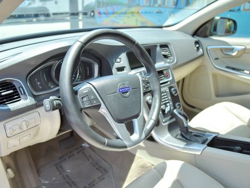 Used 2014 Volvo S60 T5 image 23