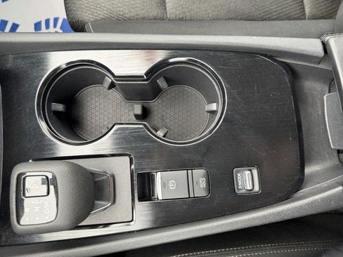 Used 2024 Nissan Rogue SV FWD image 26