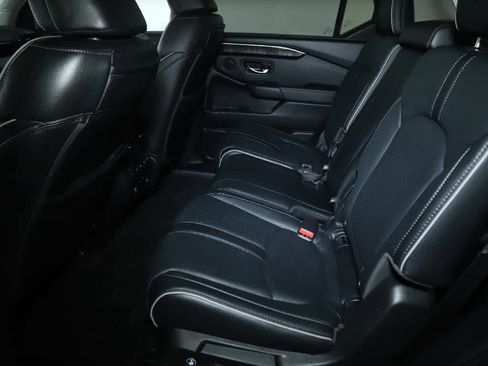 Used 2024 Honda Pilot Elite image 16