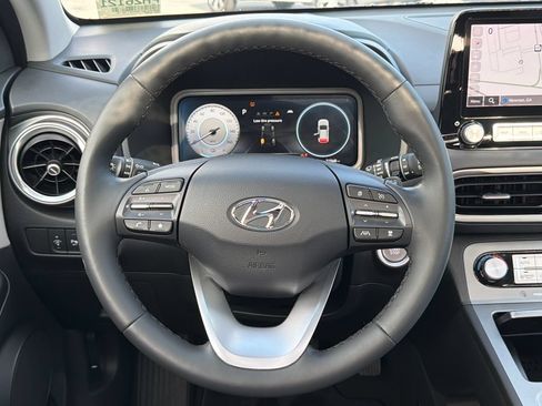 Used 2023 Hyundai Kona Limited FWD image 23