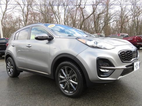 Used 2020 Kia Sportage S w/ S Premium Package image 3