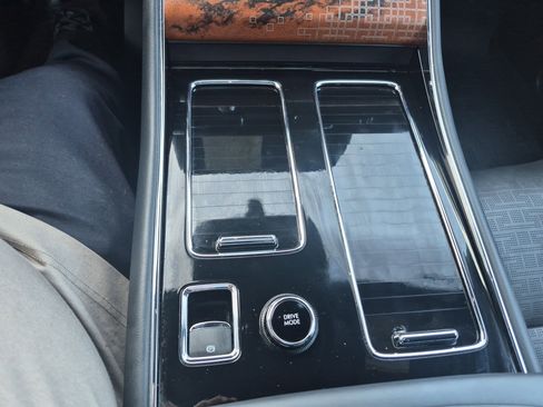 Used 2025 Lincoln Aviator Black Label image 31