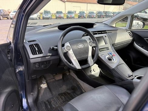 Used 2014 Toyota Prius Four w/ Solar Roof Package image 13