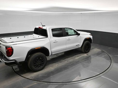 New 2026 GMC Canyon Elevation image 28