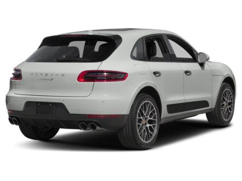 Used 2018 Porsche Macan AWD/4WD image 2