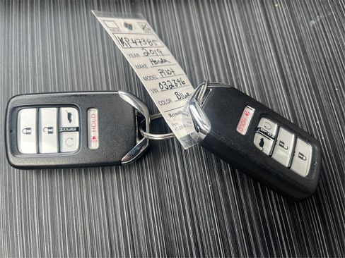 Used 2019 Honda Pilot Touring image 36