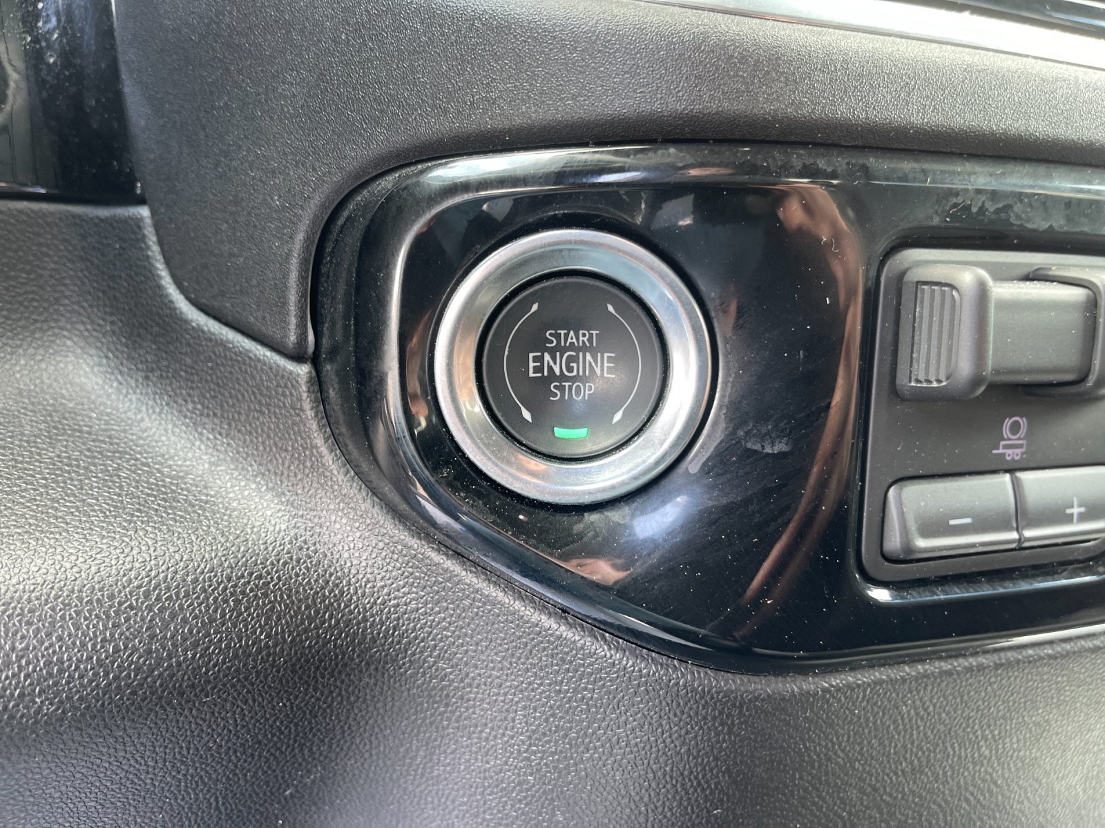 Used 2026 Chevrolet Silverado 1500 LT RWD image 25