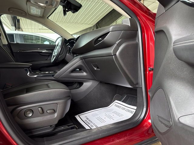 Used 2021 Buick Envision Essence w/ Sport Touring Package FWD image 26