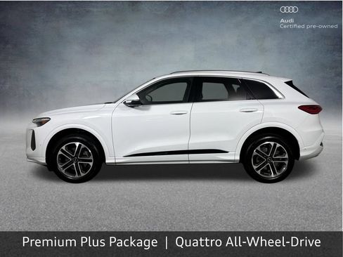 Used 2025 Audi Q5 Premium Plus w/ Premium Plus AWD/4WD image 6