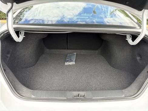 Used 2025 Nissan Sentra S FWD image 29
