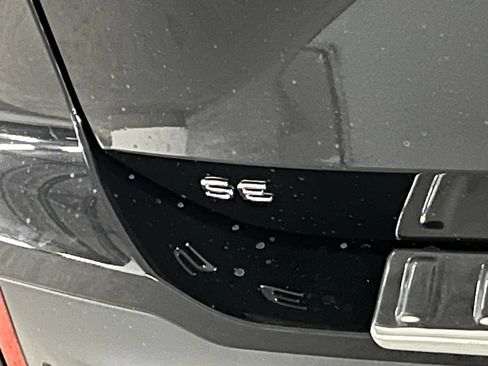 New 2026 Volkswagen Tiguan SE AWD/4WD image 37