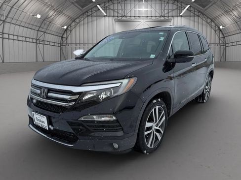 Used 2017 Honda Pilot Elite image 10