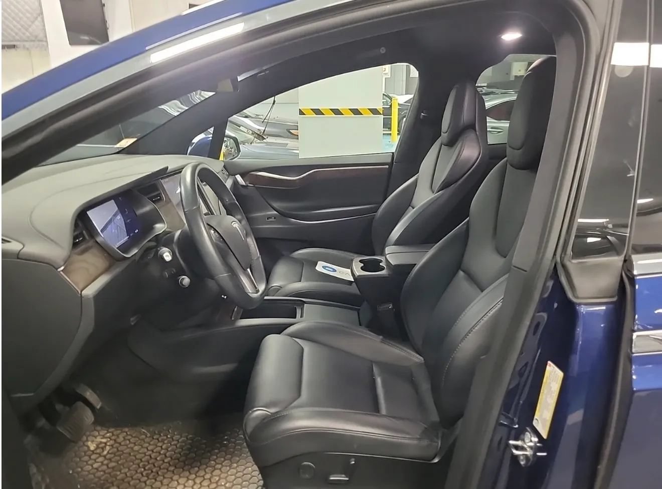 Used 2019 Tesla Model X 100D AWD/4WD image 8