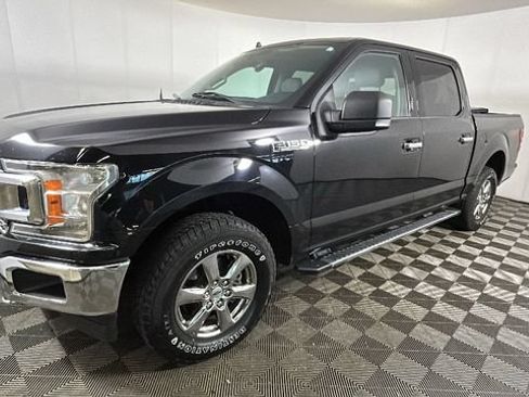 Used 2020 Ford F150 XLT w/ Equipment Group 302A Luxury AWD/4WD image 6
