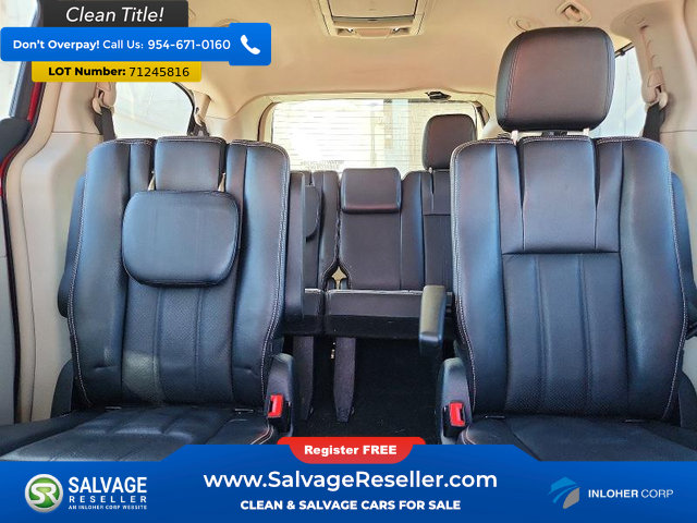 Used 2013 Chrysler Town & Country Touring-L w/ Driver Convenience Group FWD image 13