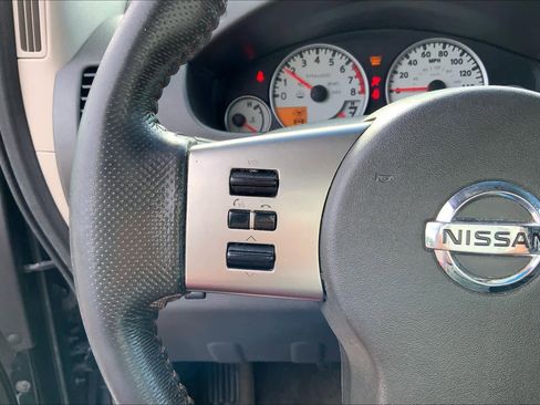Used 2011 Nissan Xterra PRO-4X w/ Pro-4x Leather Pkg AWD/4WD image 22