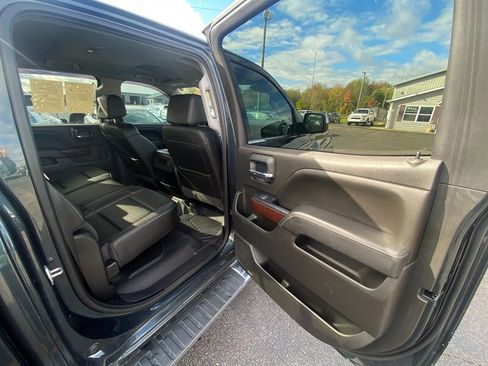 Used 2018 GMC Sierra 1500 SLT w/ Enhanced Driver Alert Package image 15