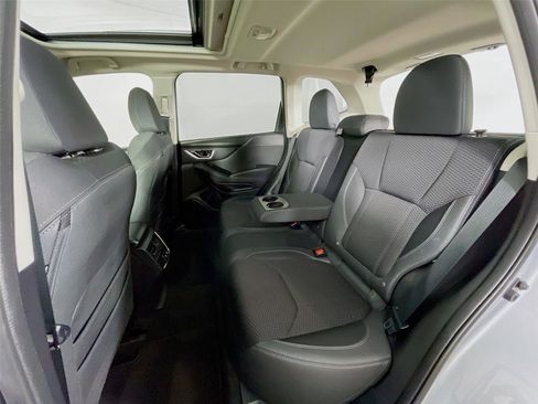 Used 2024 Subaru Forester Premium image 28
